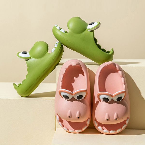 Pantoufle été pantoufles pour enfants dessin animé dinosaure ménage doux pantoufles garçons filles portant des sandales à l'extérieur de la plage enfant chaussures 230628