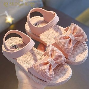 SLIPPER Summer Girl Shoes Butterflyknot Niet -slip zachte kinderen peuter baby Koreaanse kinderen meisjes prinses open teen strand sandalen 230328