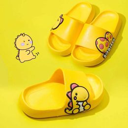 Slipper Summer Kids Slippers for Boys Cute Girls Beach Shoe Baby Cartoon Anti Slip Sandals Chaussures pour enfants Chaussures pour fille Zapatos Nia Y240514BXWD