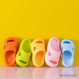 Pantoufle été enfants pantoufles protéger orteils couleur unie garçons salle de bain anti-dérapant maison chaussures enfant en bas âge enfants filles bébé chaussures à semelle souple R230805