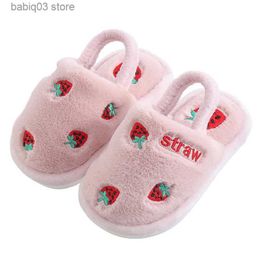 Pantoufle enfant en bas âge chaussures hiver bébé maison pantoufles filles fraise chaud coton pantoufles intérieur antidérapant diapositives enfants garçon Pantufa Infantil T231107