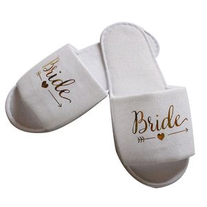 Zapatillas 1 par Equipo Brideteam Novio Desechables Zapatillas suaves Decoración de boda Espectáculo nupcial Dama de honor Despedida de soltera Decoración de fiesta-S 230809