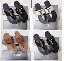 Zapatillas 2022 nuevas sandalias para mujer pequeñas TF espiga zapatillas de sujeción sandalias casuales zapatos planos populares T240305