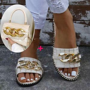 Chinelos 2023 Designer Verão Bling Bolsas e Sapatos Conjunto Senhoras Sacos de Corrente Combinando Mulheres Sandálias Bolsas