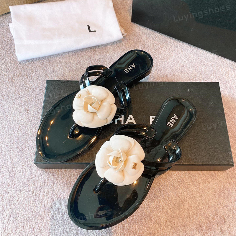 Slippers 2023 Fashion Women Slipper Designer Sandals Black /white Channel Camellia Flower Rubber Flip Flops Luxury Summer Beach Out Shoes