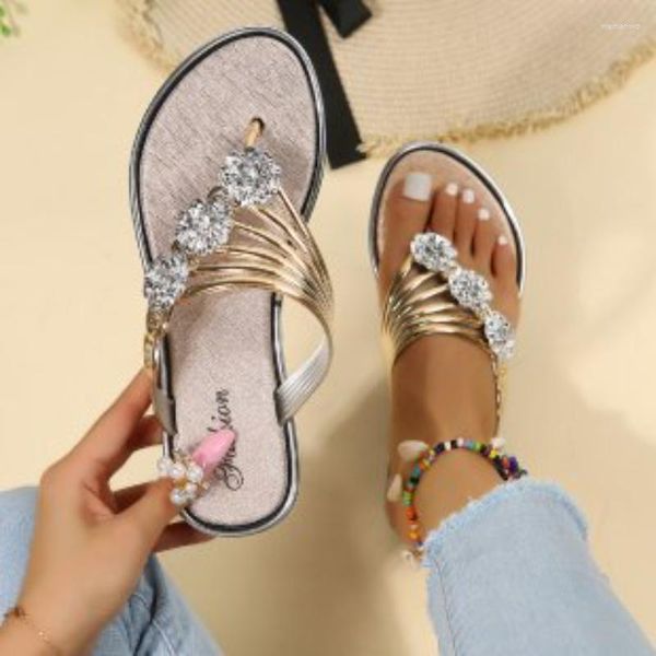 Zapatillas 2023 Flip Flops Mujeres Moda Peep Toe Plata Antideslizante Sandalias de playa Lady Casual Golden Crystal Sandalia de verano