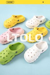 Slippers 2023 Nieuwe topkwaliteit Diy Kids Men Men Girls Girls Boys Mules Kinderen Clogs Glip aan ademende sandalen Valentine Slippers schoenen 31 41