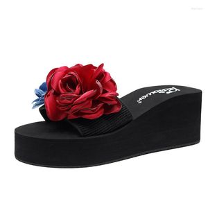 Slippers 2023 Zomer Diy High Heel Women Dames Faux Flower Pearl Decor Beach Sandalen vrouwelijke Wedge Slipper platformschoenen