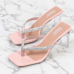 Slippers 2023 Summer Fashion Women Block Clear High Heels Slippers Bling Diamond Flop Flops Square Toe Pink Red Dia's Lady Prom schoenen Z0317