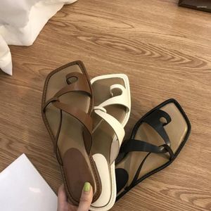 Zapatillas 2023 verano coreano Chic Toe mujeres usan sandalias de moda fuera de casa zapatos tacones de plataforma