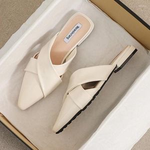 Slippers 2023 Zomer Dames Outerwear Ladies Casual schoenen Koreaanse stijl Punty Flat Mules Work en kantoorkleding groot formaat 41-43