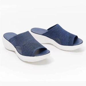 Slippers 2023 Zomer Dames Casual Lichtgewicht Dames Platte Slides Mode Effen Kleur Strand voor Dames Vrouwelijke Schoenen