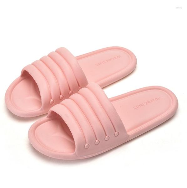 Pantoufles 2023 épaisse plate-forme pantoufle femmes coréenne Eva pour la maison tongs dames mode semelle souple nuage sandales