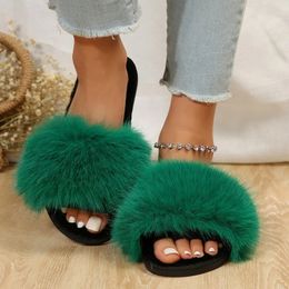 Slippers 2023 Winter Damesmode Bont Slider Pluizig en schattig Dames Luxe Outdoor Antislip Duurzaam Platte bodem Slider 231109