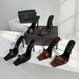 Slippers 2024 Arrivée glissements d'orteil carré en cuir authentique boucle en métal Higle Stiletto Robe d'été Sexy Sexy Elegant