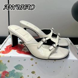 Slippers 2024 Lovely Patent Leather Sqaure-Toe High Heel Femme Buckle Decora Mary Janes Porce Pump Mules Slides Botas Mujer