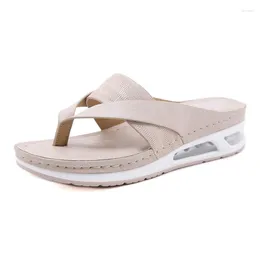Slippers 2024 Sandals femmes Fashion Casual Air Cushion Orthopedics Céde Lady Clift Clip Toe Flip Flops Sandalias