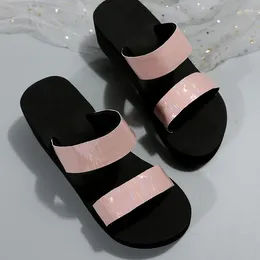 Slippers 2024 Spring Femme's Medium Heel Le cuir supérieur Chaussures supérieures non glissées Couleur solide confortable