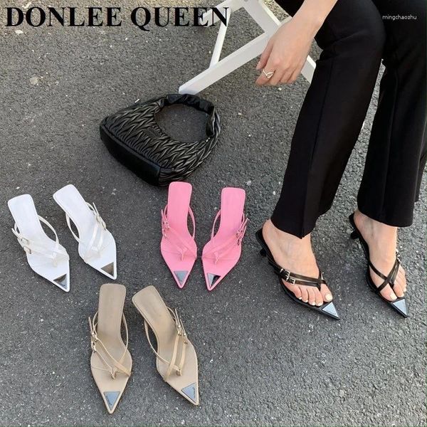 Slippers 2024 Les glissades d'été Fashion pointues Toe Femmes Brand Band Narrow Sandals Talons flures talons Flip Flops Chaussures Mujer