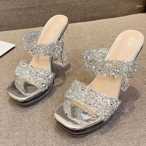 Slippers 2024 Été Femmes 12cm Hauts clairs High Talons 3cm Pumps Pumps Luxury Diamond Square Toe Localiers Chaussures en argent de boîte de nuit