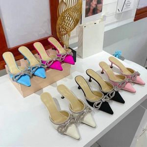 Slippers 2024 Summer Femmes Righine Slipper Bow High Heels Sandals Elegant Sexy Pointed Toe Shoes Thin Shoes Party