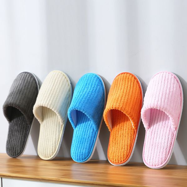 Slippers 5 paires pantoufles hivernales hommes femmes El El Dispostables Sandales de voyage à domicile