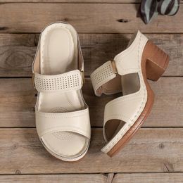 Zapatillas zapatillas para mujeres zapatos planos de verano para sandalias para mujeres bling comodidad al aire libre chanclas de fiesta informales