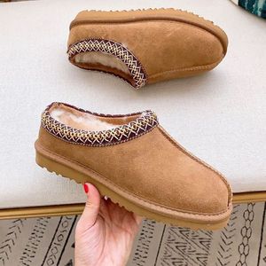 Slippers Australië Enkelsneeuwlaarzen Dames Heren Klassieke merklaarzen Fleslaarzen Lelijke winterpantoffels Zwart kastanjebruin Donkerblauw Roos Rood Man Tasman Schoenen