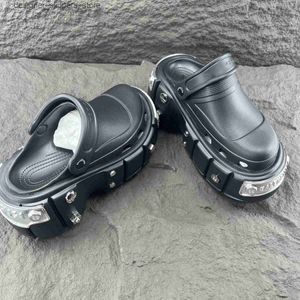 Pantoufles Ba Jia Cave chaussures mousse augmentation 8 cm mignon hommes et femmes pantoufles décontractées nouveau Style Q240326