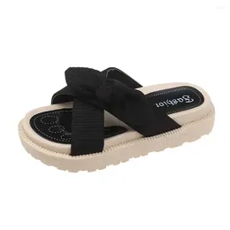 Slippers Badkamer Bed Zwarte sneakers voor dames Schoenen Platte sandaal Sport Luxe sneaker Skor Bity Holiday