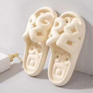 Pantoufles de salle de bain d'été femmes simples creux anti-cassure épais semestrer le bain de salle de bain fuite de fuite des maisons eva sandals hommes