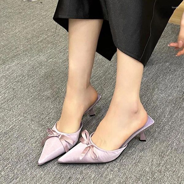 Pantoufles Bow Femmes Sexy Mules Talons Chaussures Designer Bout Pointu Robe Sandales 2024 Été Tongs Pompes Femme Diapositives