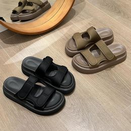 Hausschuhe Marke Frauen Leichte Sandalen Indoor Zimmer Mesh Kausalen Schuhe Atmungsaktive Outdoor Strand Sommer Sandalen