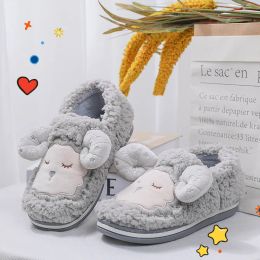 Pantoufles dessin animé chèvre mignon animaux moutons pantoufles femmes filles pelucheuses hiver hiver chauds à orteil bouffés de peluches à la maison kawaii chaussures en gros