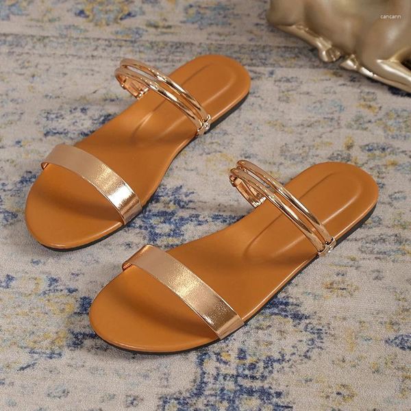 Slippers Sandals décontractés Chaussures pour femmes 2024 Brand Fashion Fashion High Quality Flat Dames Flip Flops Luxury