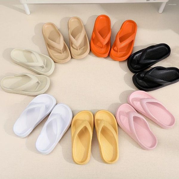 Slippers Chic Chic pour femmes coussinses coussin toppuent les tongs: usure douce sans glissement en couleur unie pour un confort intérieur / extérieur élégant