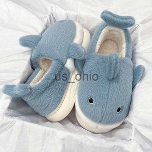 Slippers Comwarm Schattig Huis Pluche Slippers Voor Vrouwen Mannen Cartoon Harige Haai Slippers Indoor Dikke Bodem Antislip Slides Slaapkamer schoenen J230919