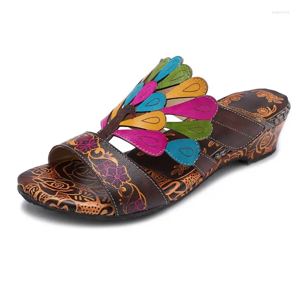 Zapatillas Cross Border 2023 Verano Bohemio Retro Cuero Pavo Real Hecho A Mano Súper Cómodo Sandalias De Empeine Ajustables