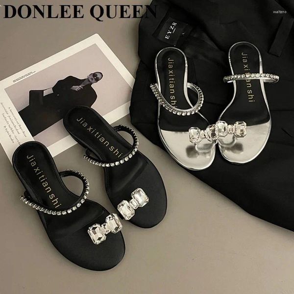 Slippers Crystal Clip Toe Femmes Chaîne de strass Slip on Slides Flat Talons Sandals Place Flip Flops Bling Wedding Chaussures Sandalias