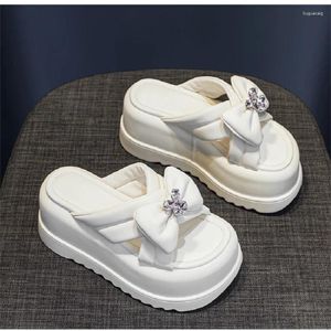 Slippers Crystal Flats Platform Chaussures 2024 Fashion Women Bow Slingbacks Topp Flops Sandals Summer Casual Beach Robe Tlides