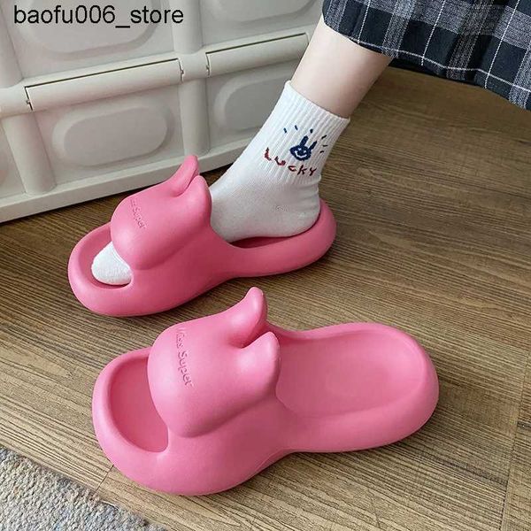 Pantoufles Mignon lapin pantoufles pour femmes salle de bain intérieure rue diapositives pour femme semelle épaisse filles plage vacances pantoufle sandales chaussures Q240318