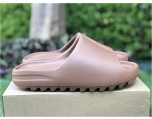 Pantoufles Designer ajoute des originaux Ye Slide Flax Brown OG Hommes Femmes Chaussures de plein air avec boîte