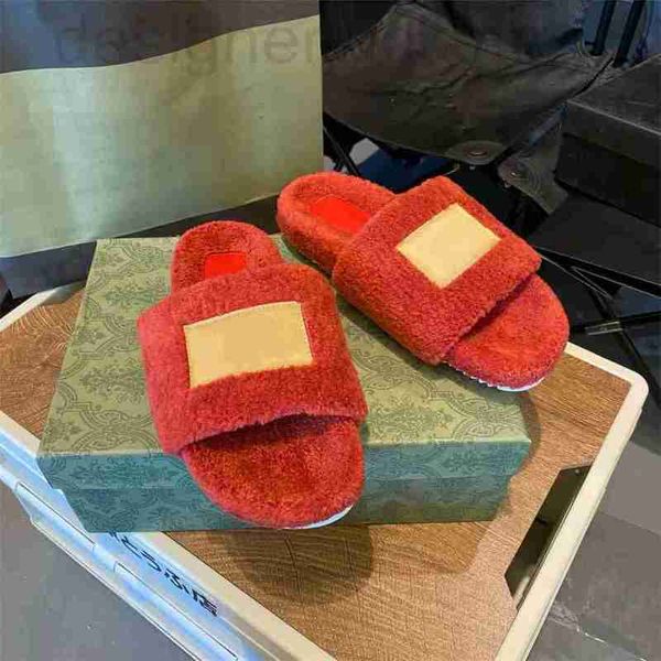 Pantoufles Designer Fourrure Confortable Double Signature Furry Slide Sandales Mode femmes chaussures Rouge rose luxe femmes confortable laine chaude Pantoufle WBKJ