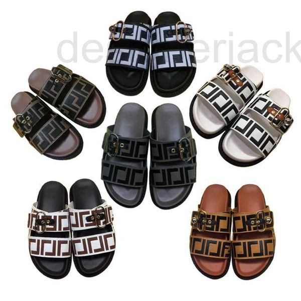 Pantoufles Designer Luxury Sandals Sandales en cuir vintage pour femmes pour hommes Pantoufles à semelle souple Cuir fa imprimé Bouton plage maison chaussures décontractées 4M24