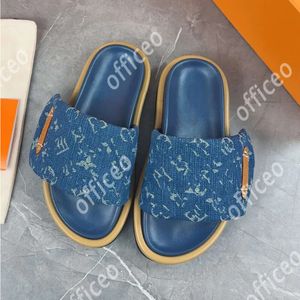 Slippers Designer Slides Women Platform Sandalen klassiek merk Summer Beach Outdoor Scuffs Casual schoenen Denim Emboste zachte platte slipperschoen 35-43 Kwaliteit met doos