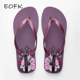 Pantoufles EOFK Toboggan de plage pour femmes Summer Flip Fashion Designer Women's Purple Home Women's Slide 230404