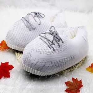 Slippers EU 36 Sneakers Men Huis Vloer Katoenschoenen Vrouw Winter Warm pluche slipper vrouwen schattig huis unisex 35-45 US 5-10.5