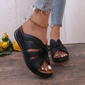 Chinelos Europeu e Americano Design Sense para Mulheres 2023 Verão Salto Inclinado Peixe Boca Sandália Bow Tie Sapatos