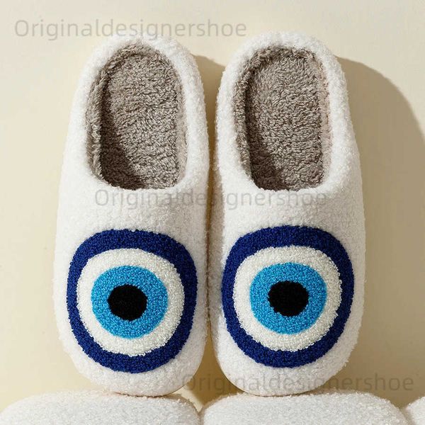 Slippers Evil Eyes Blue Brodery Slippers Femmes de haute qualité Men Slippers Modèle Chaussures Chaussures chaudes Home Devils Eyes Houses T240323