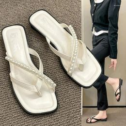 Slippers Mode Parel Slippers Voor Vrouwen Kralen Flats Clip Teen 2024 Zomer Vierkante Slides Gezellige Zapatos De Mujer